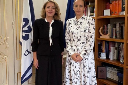 Среща на посланик Елена Шекерлетова с  председателя на Борда на Института Камоиш посланик Флорабела Алиньо Параиба
